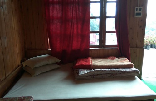 Rishop Hotel | Goroomgo Pink Floyed Homestay Kalimpong
