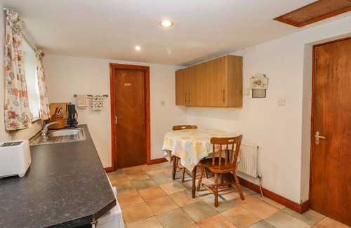 Tahilla Cottage | GORTAGOWN COTTAGE, family friendly in Sneem, County Kerry