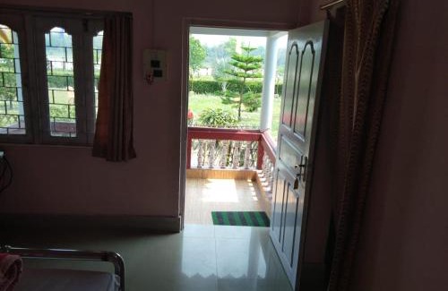 Neora Hotel | Gorumara Nature's Cottage (A Unit Of M/S Ecological & Tours)