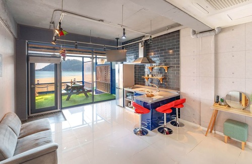 Goseong-gun House | Goseong Cnblue Oceanview Pension