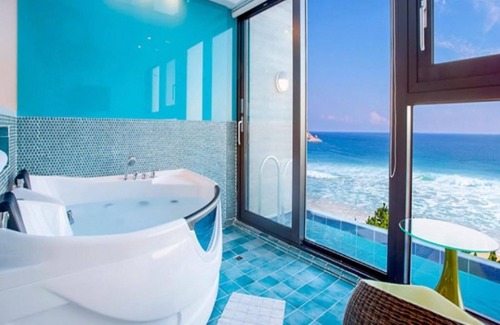 Goseong-gun House | Goseong Lahene Pool Villa J