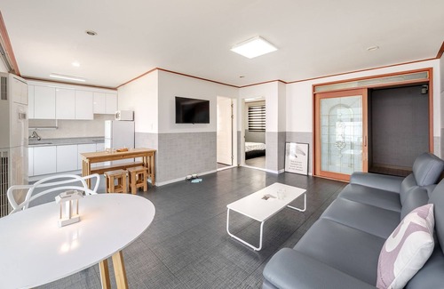 Sokcho House | Goseong Napoli House Pension