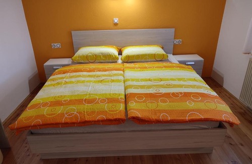 Gorenja vas-Poljane House | Gostilna Pension Blegoš