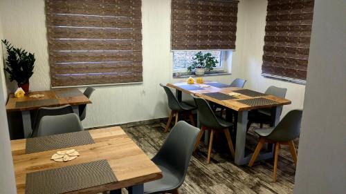Izki House | Gostynna Rodyna