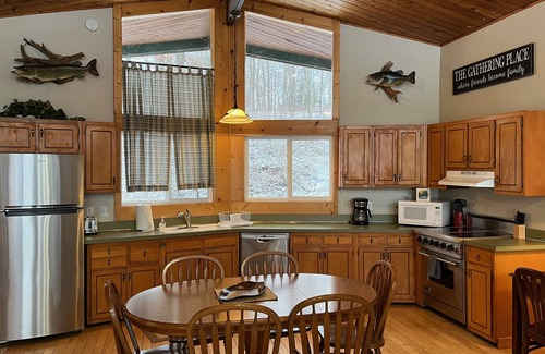 Lake Ann House | Gotaway Lodge on Lake Ann