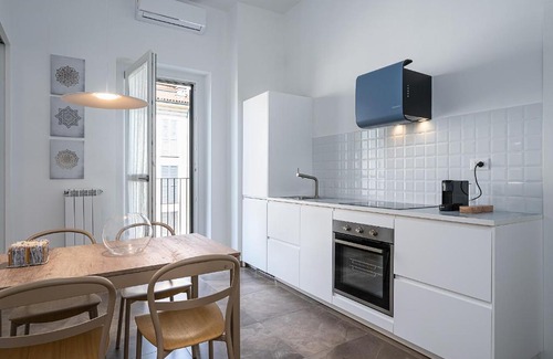 Porta Romana Apartment | Gottardo Apt (Corso San Gottardo/Navigli)