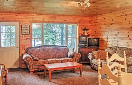Gould City House | Gould City Lakefront Hideaway with Dock and Rowboat!