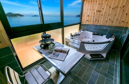 Irun-myeon House | Goun Pension