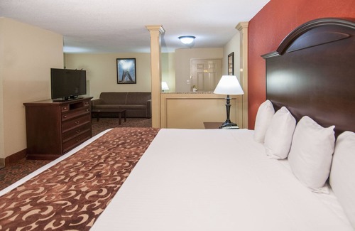 Wheatland Hotel | Governor's Suites Hotel Oklahoma City Airport Area