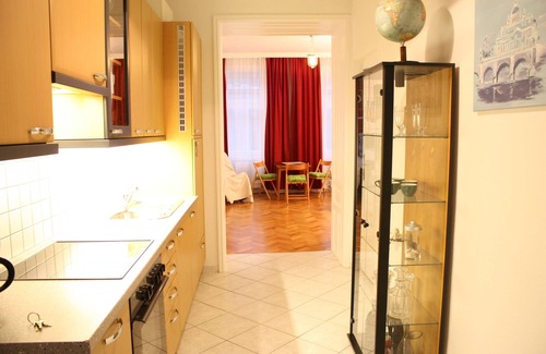 Landstrasse Apartment | GoVienna Homelike City Apartment