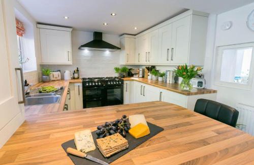 Beaumaris House | Gower Cottage