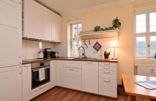 Schlitz Apartment | GRÄFIN AMALIA - Elegantes Apartment in der historischen Hinterburg in Schlitz, 2 Schlafzimmer, mit Garten, nahe Fulda und Bad Hersfeld