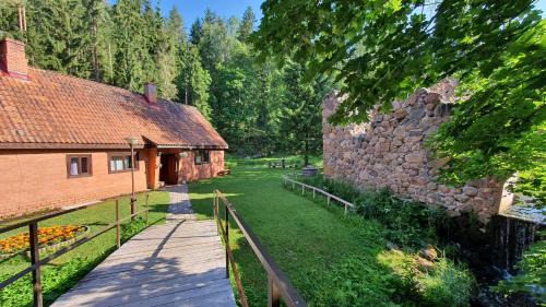Skangali House | GRĪVIŅU pirts