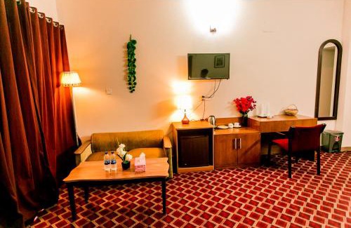 Uttara Hotel | GR MEET & GREET