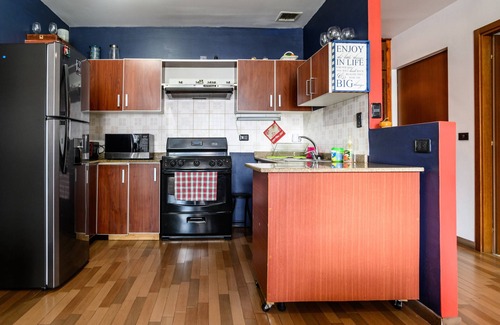 Escazu Apartment | GR3AT Location! Apartment in Tr3jos MonteAlegre