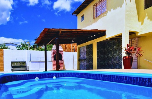 Novo Gravata House | GRA325 | Spacious Retreat with Pool and Barbecue.