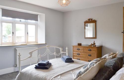 Newton Abbot House | Grace Cottage
