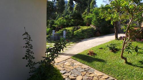 Hildummulla Resort | Grace Holiday Bungalow