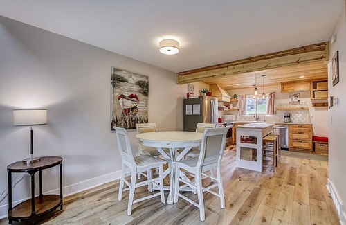 Lake Delton Condo | Grace-Jo Vacation Home at Tamarack