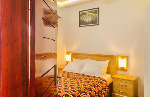 Lome Hotel | GRACE LODGE