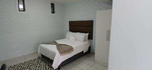 East London Bed & Breakfast | Grace Villas 25