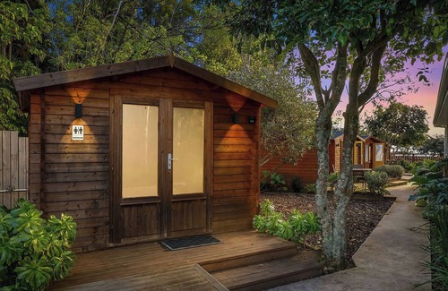Otaki House | Grace Whenua Chalets (up to 20 ppl)