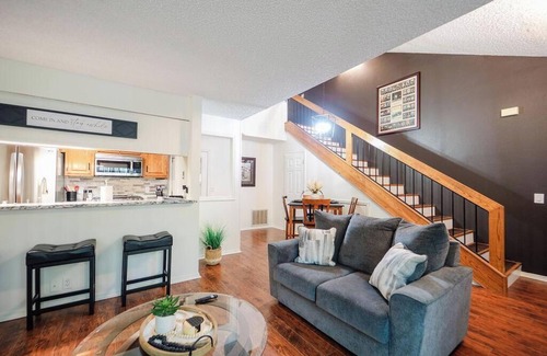 Hot Springs Village House | Graceful 2 Bed, 2.5 Bath Townhome with Garage!