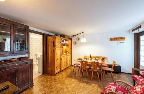 Courmayeur Apartment | Graceful Apartment In Courmayeur, Courmayeur, Italy