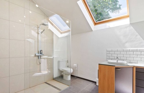 Geetbets House | Graceful Holiday Home in Geetbets with Patio