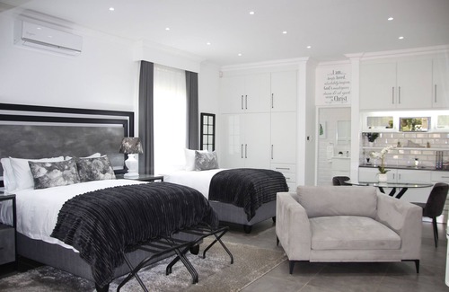 Benoni Hotel | Gracia de Dios