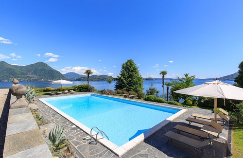 Verbania Villa | Gracious villa with pool and panoramic views! - Villino San Remigio 4 BEDROOMS