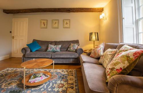 Rowsley House | Grade II Listed House near Chatsworth