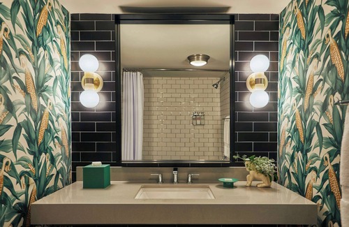 Downtown Lincoln Hotel | Graduate by Hilton Lincoln