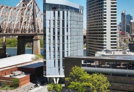 Snyder Square Hotel | Graduate by Hilton New York