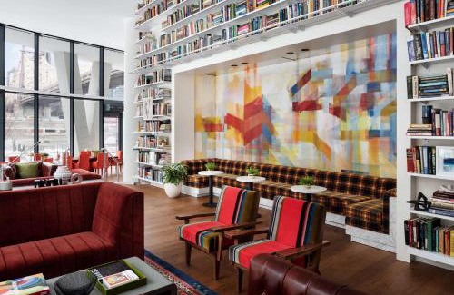Snyder Square Hotel | Graduate by Hilton New York