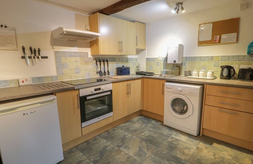 Pennant Melangell Cottage | GRAIG LAS THE STABLES, pet friendly in Llanrhaeadr-Ym-Mochnant