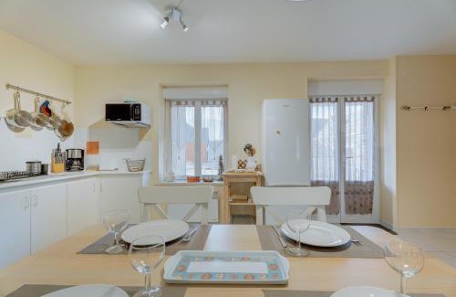 Saint-Benoit-des-Ondes Apartment | Grain de vanille