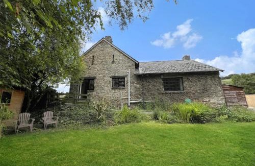 Swimbridge House | Grain Store, Nr Barnstaple with outdoor seasonal pool, free wifi and on-site parking