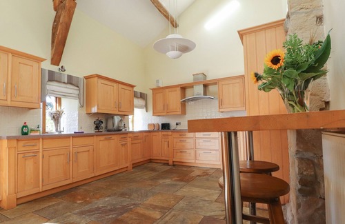 Fence Cottage | GRAINS BARN FARM, pet friendly, character holiday cottage in Fence