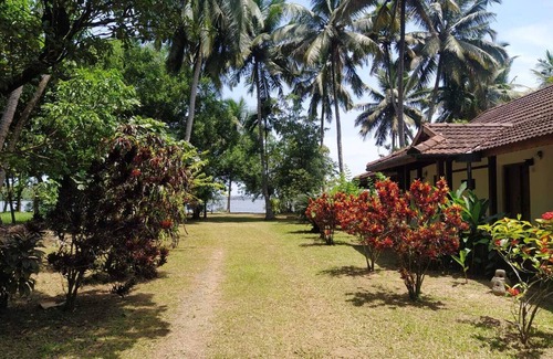 Kumbalangi House | Gramam Homestay, Cochin - Quietest Homestay on Kerala Backwaters!