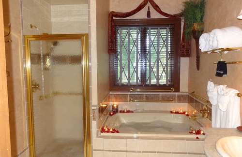 Stevenson Bed & Breakfast | Gramercy Mansion B&B
