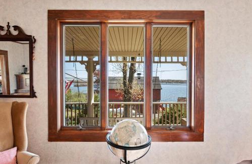 East Hampton House | Grammy's Famous Lake House Retreat