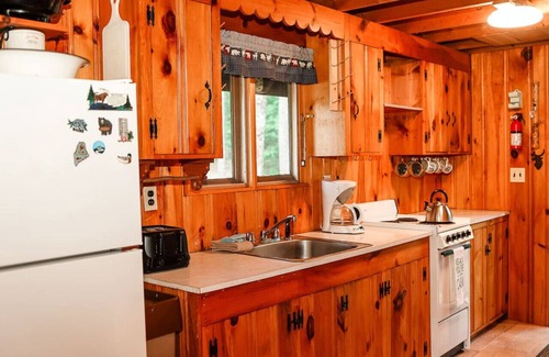 Bridgton House | Gramp's Camp-Moose Pond