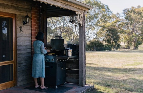 Moutajup House | Grampians Historic Tobacco Kiln = unique accommodation