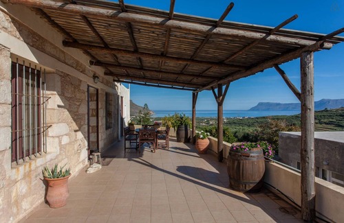 Gramvousa Apartment | Gramvousa Traditional Holiday Home