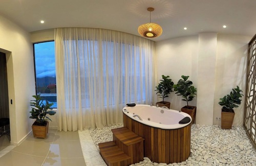 Campos do Jordao Apartment | Gran Paradiso - Pool and mountain view