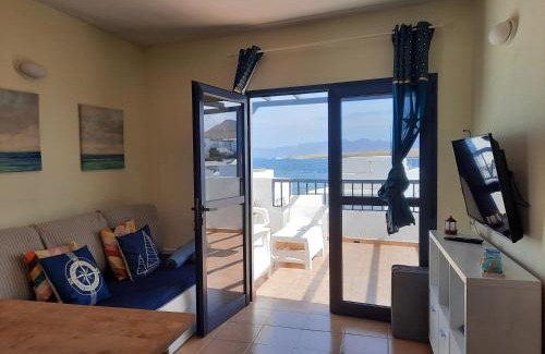 Caleta de Caballo Apartment | Gran terraza con muy bonitas vistas