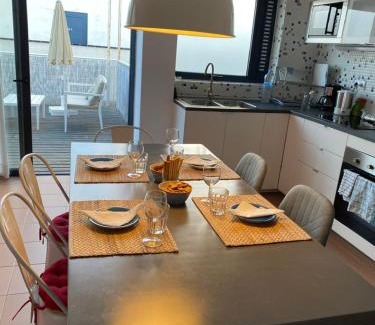 Bahia Calma Apartment | gran terrazza, vista oceano, confortevole, ampio, Wi-Fi