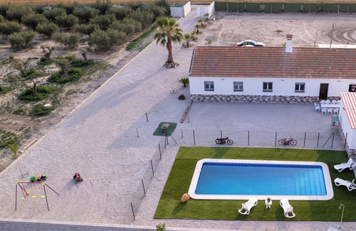 Puerto Lumbreras Cottage | Gran Vivienda Rural de 180 m2, Ideal Para Grupos de Hasta 16 Personas