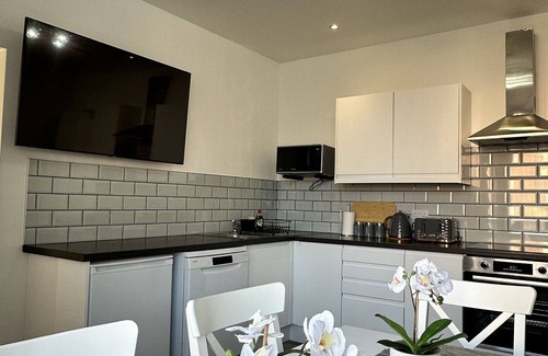 North Shore Apartment | Granada Apartments Holmfield Rd flat 1 ground floor